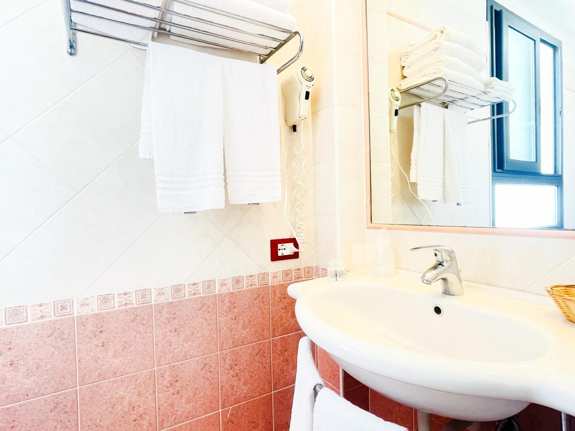Hotel Bolognese Bellaria-Igea Marina Eksteriør bilde